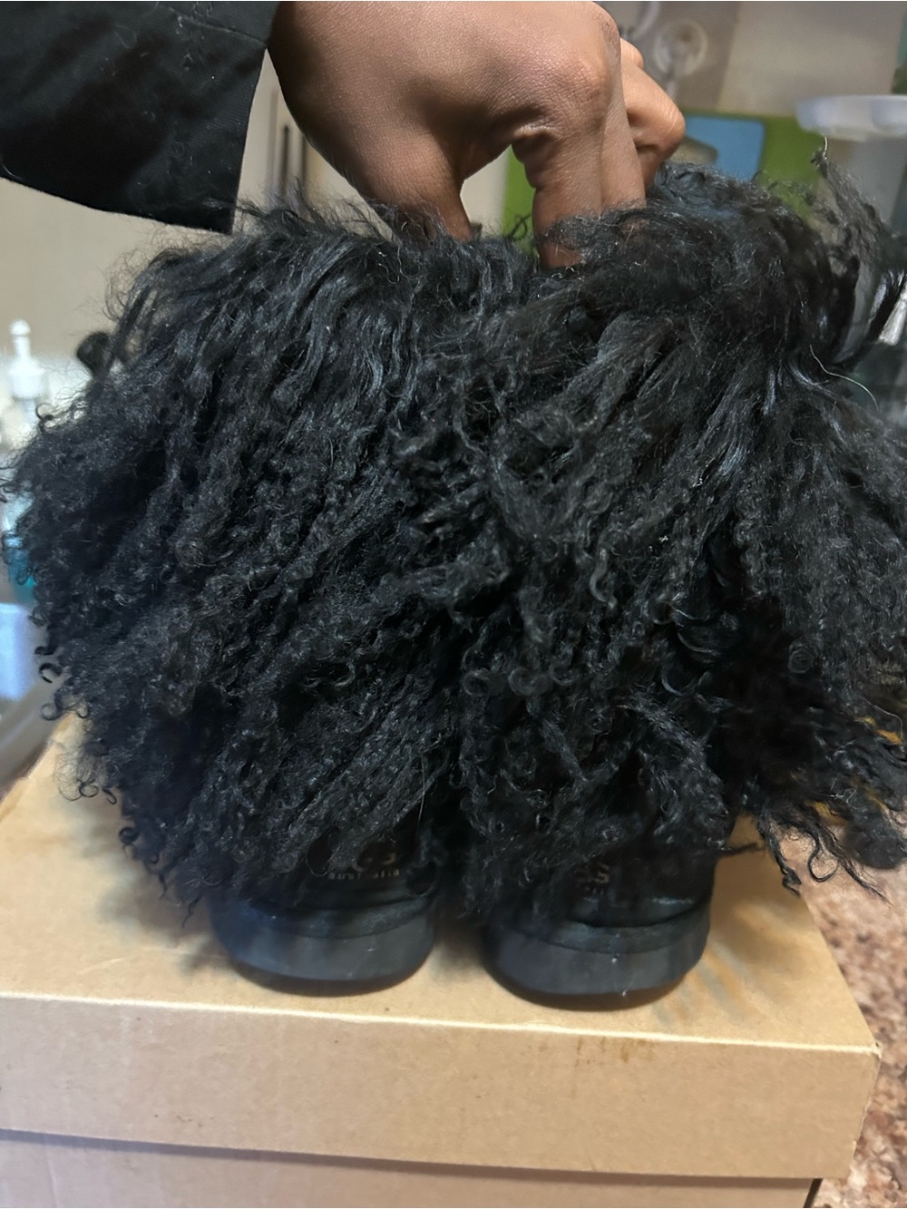 Ugg sheep skin cuff boots black -